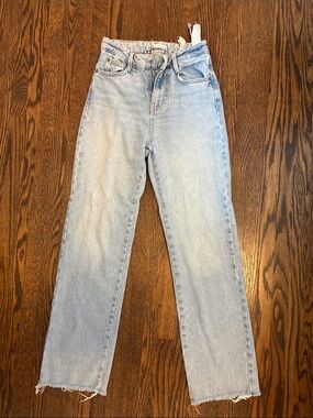 Zara Light Wash Straight-Leg Women's Jeans